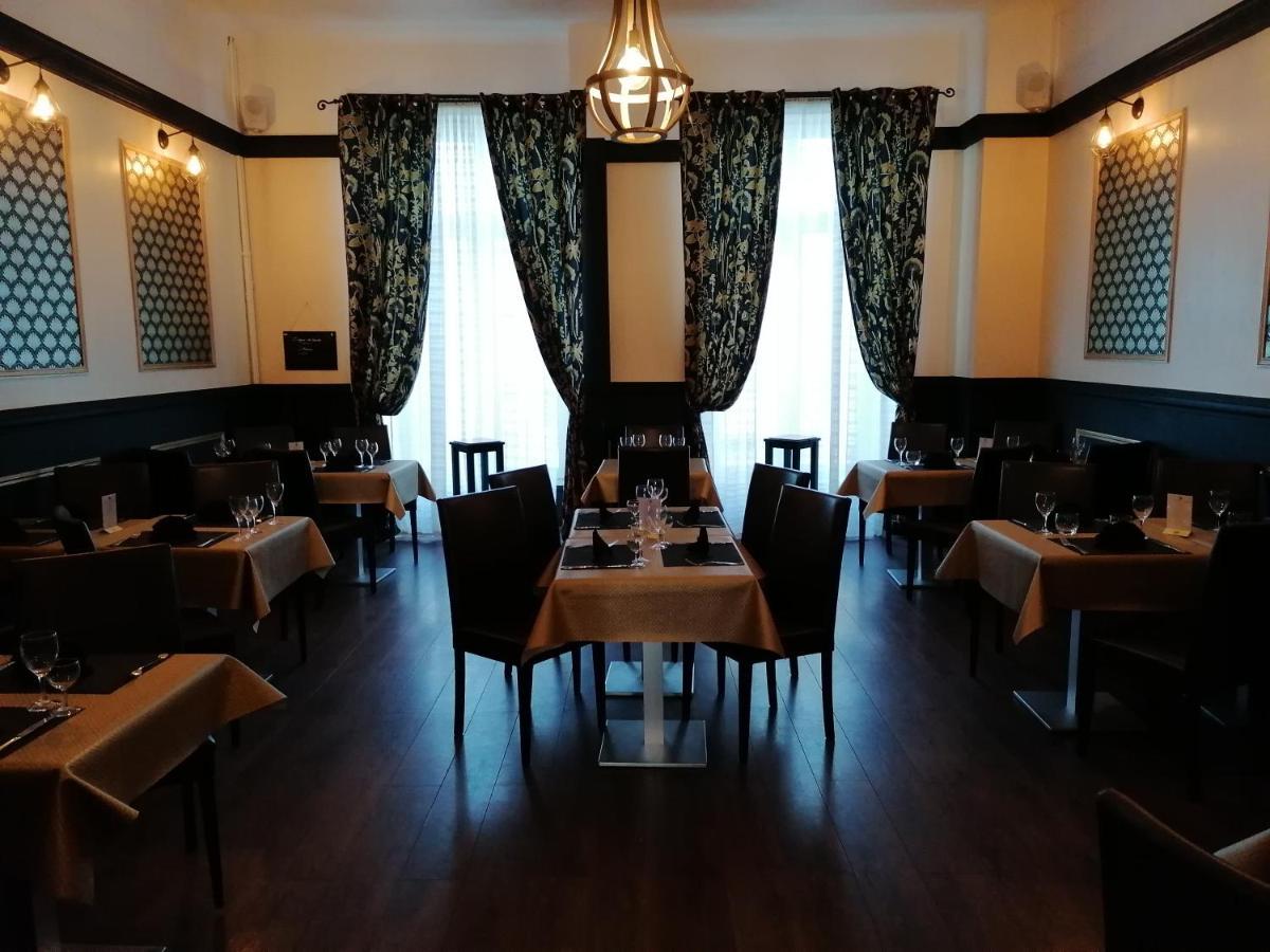 Hostellerie De La Quenoeuille Маркиз Экстерьер фото