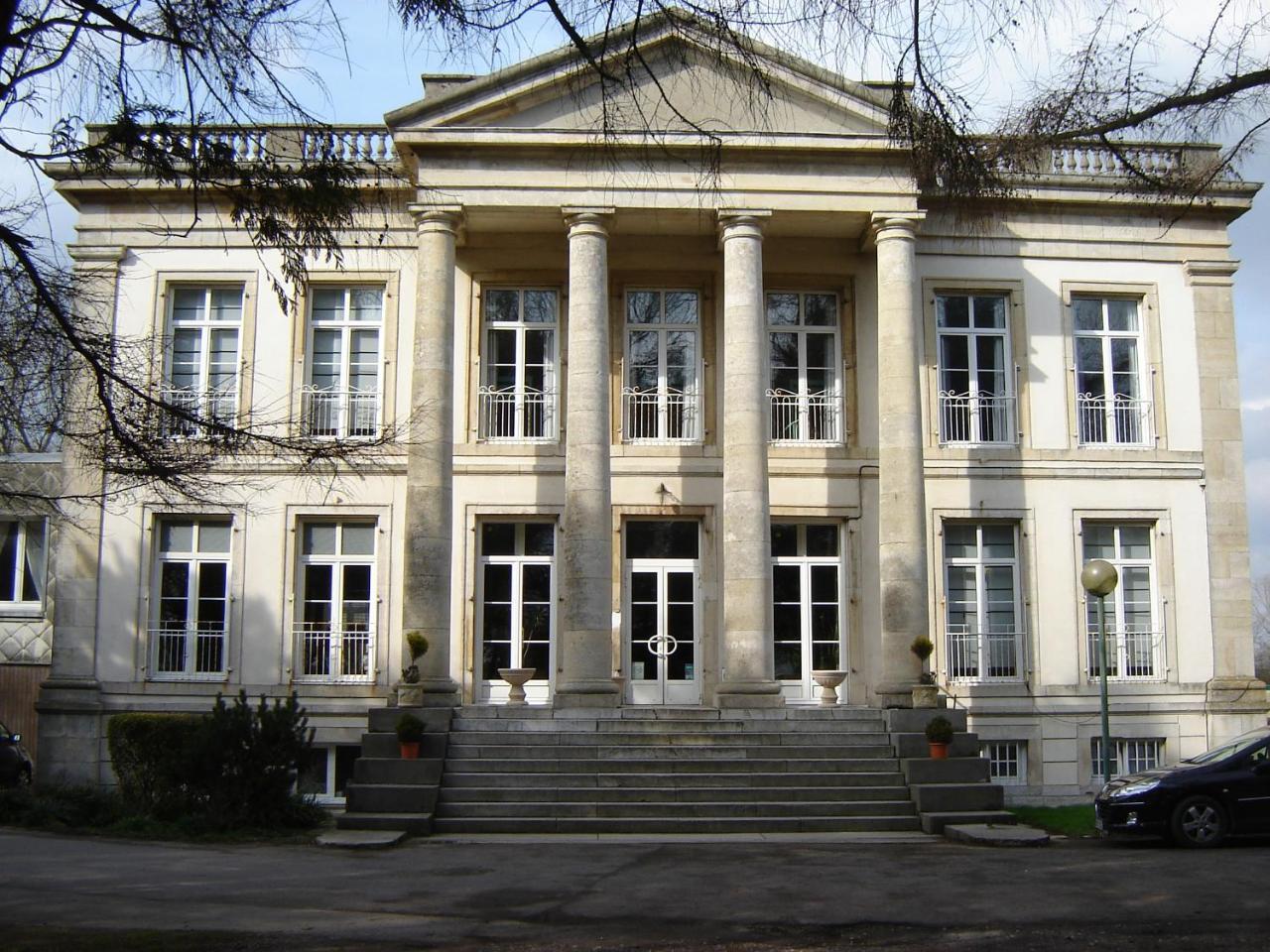 Hostellerie De La Quenoeuille Маркиз Экстерьер фото