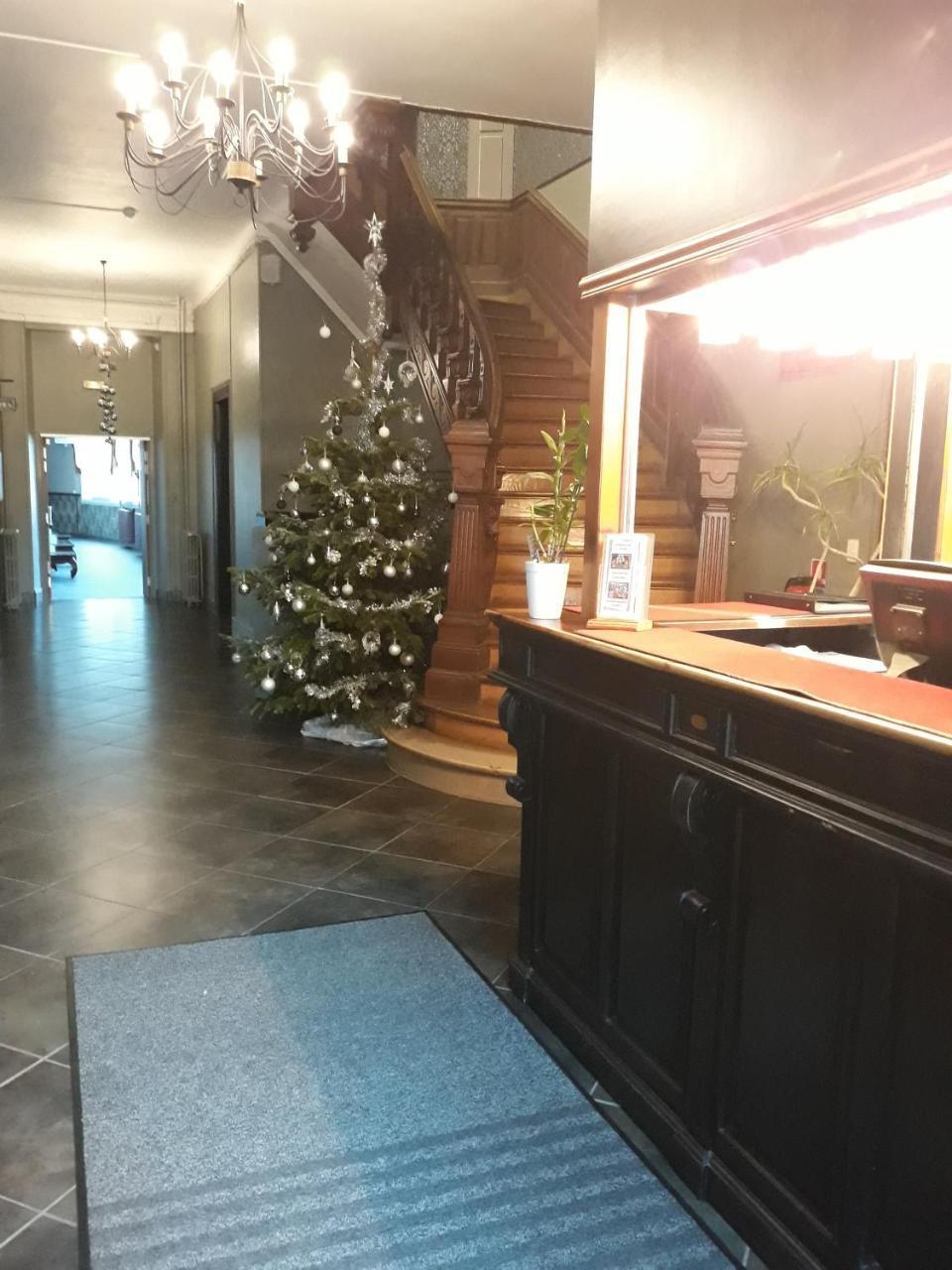 Hostellerie De La Quenoeuille Маркиз Экстерьер фото