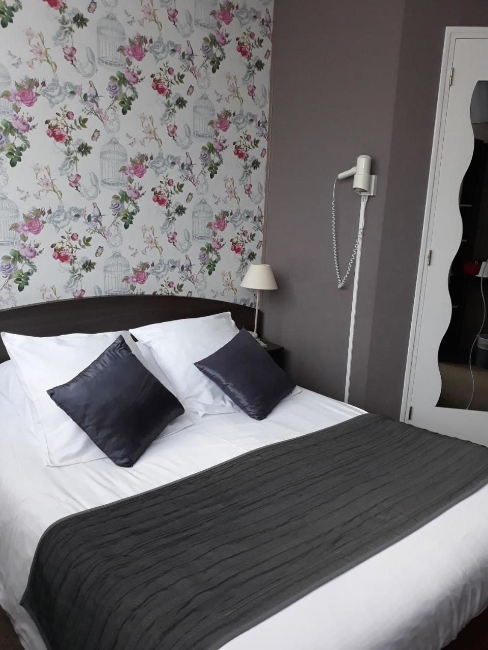 Hostellerie De La Quenoeuille Маркиз Экстерьер фото