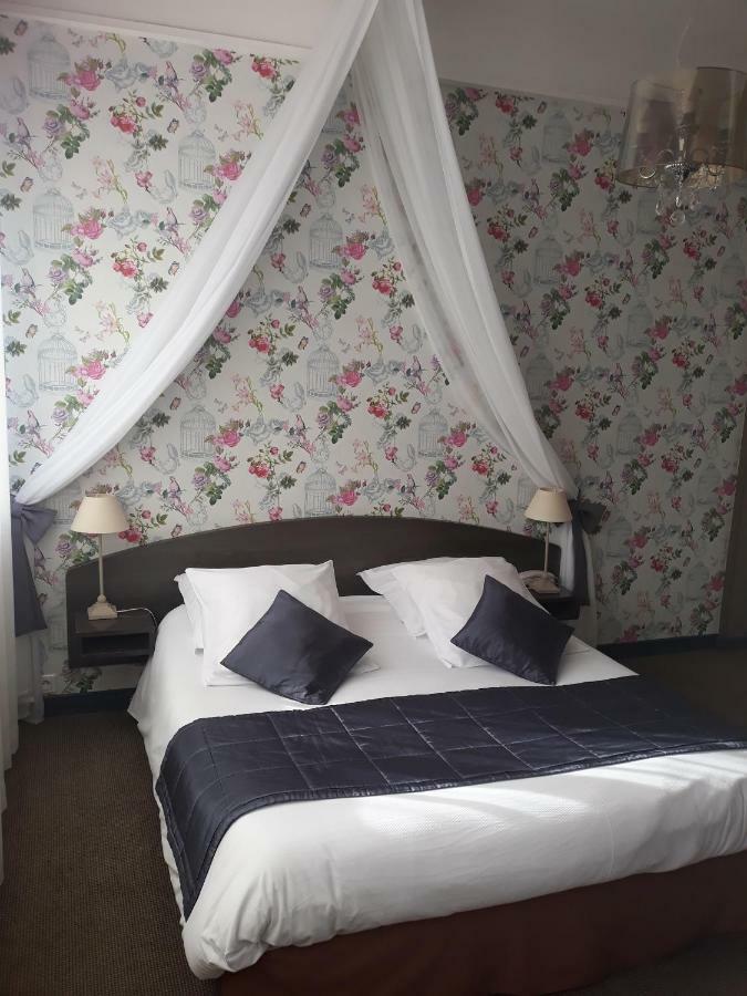 Hostellerie De La Quenoeuille Маркиз Экстерьер фото